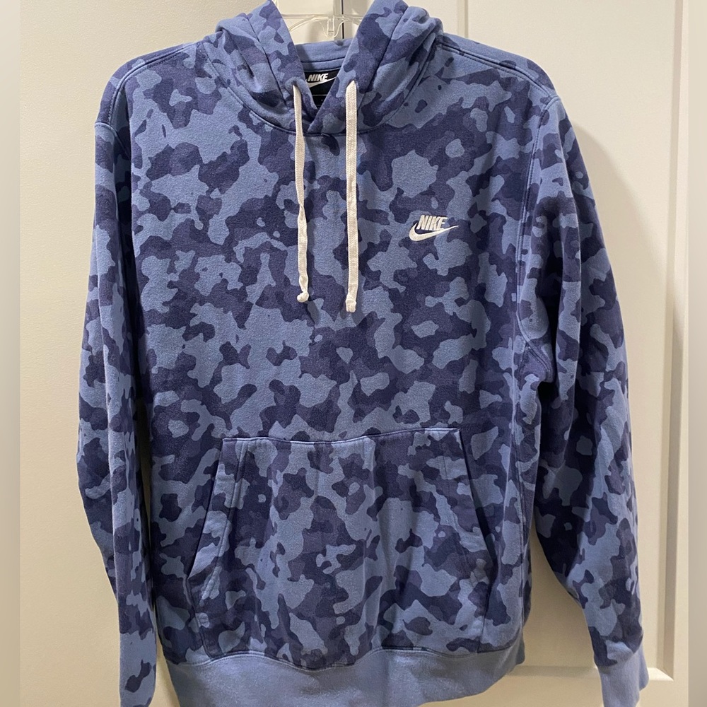 Men’s Nike hoodie